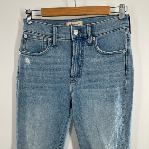 Madewell The Perfect Vintage Jean in Coney Wash: Destroyed Edition - Picture 3 of 11